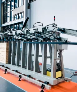 Prasa hydrauliczna do klejenia drewna JUWAL – profesjonalne prasy do klejonki i elementów konstrukcyjnych